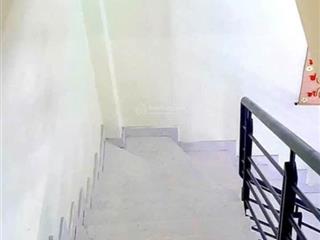 Cần bán nhà 1/ đường lê văn quới, nhà vững chắc có đầy đủ công năng sử dụng