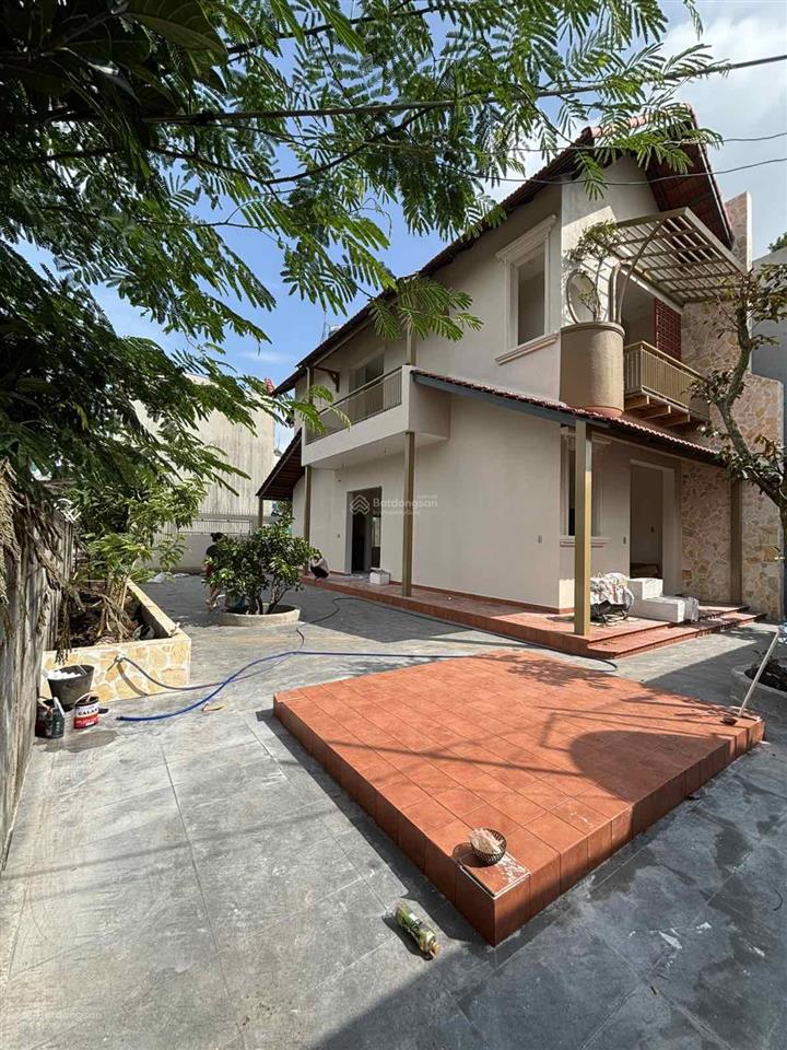Bán biệt thự xây mới 100%, phong cách resort,hxh tại phạm hữu lầu, nhà bè. dt 253,1m2, giá 14,8 tỷ