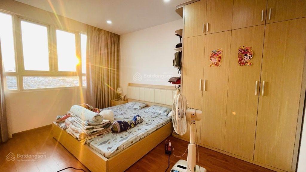 Căn hộ him lam  chợ lớn, 80m2, sổ hồng lâu dài , 2 phòng ngủ, căn góc thoáng mát, chỉ nhỉnh 5 tỷ.