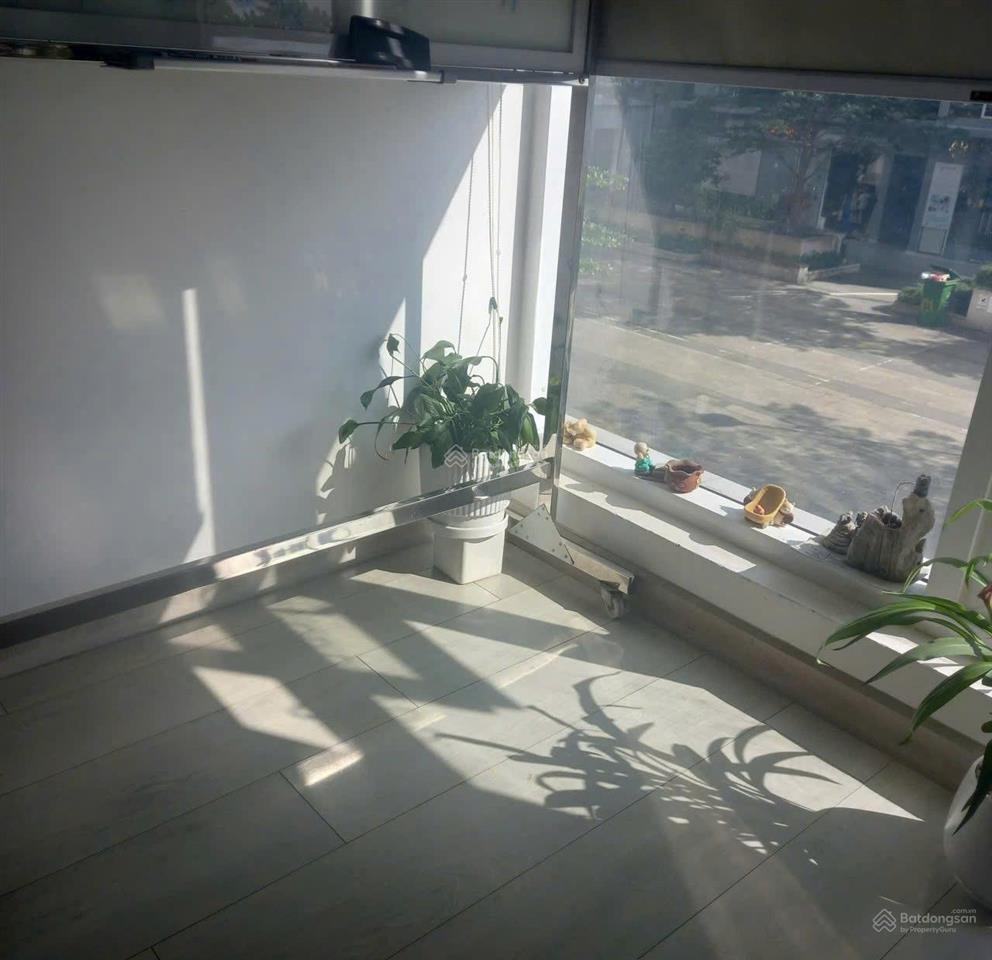Cần bán hoặc cho thuê căn hộ officetel hưng phát silver star giá 1 tỷ 650 hoặc cho thuê 8 tr/tháng