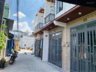 Cần bán gấp căn nhà đường trần văn mười, hóc môn 2pn. diện tích 40m2 giá 2 tỷ thương lượng