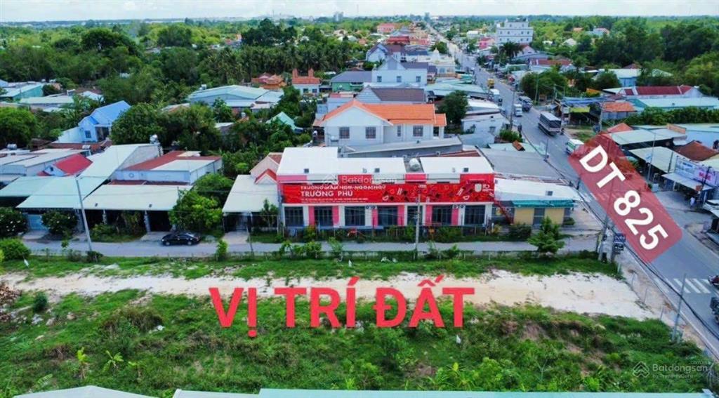 Bán gấp lô đất 1 sẹc đường dt825 cách chợ trảng bàng 300m. diện tích 144m2.chốt giá 700 triệu.shr