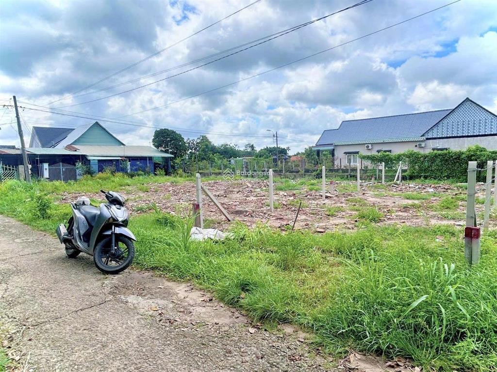 Bán gấp lô đất 124,7 m2 gần ubnd xã trung lập hạ, củ chi giá 1 tỷ 1. shr