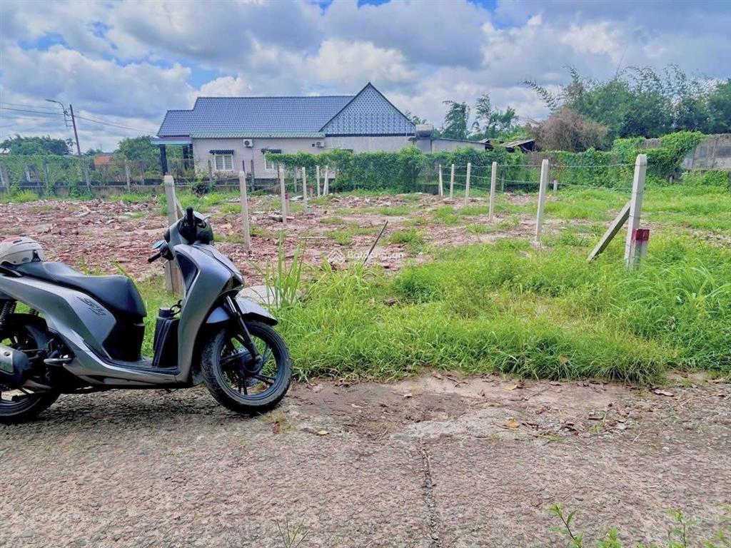 Bán gấp lô đất 124,7 m2 gần ubnd xã trung lập hạ, củ chi giá 1 tỷ 1. shr