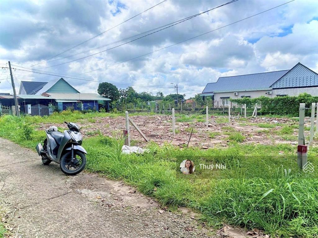 Bán gấp lô đất 135 m2 gần ubnd xã trung lập hạ, củ chi giá 900 triệu. shr