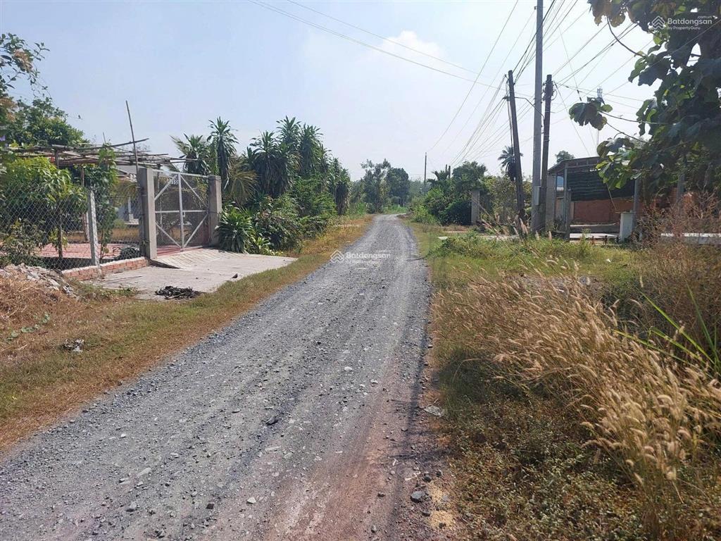Chủ cần bán lô đất 200 m2 xã an tịnh, trảng bàng, tây ninh, giá 760 triệu. shr