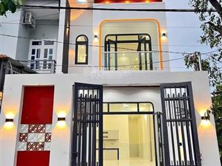 Chủ cần tiền bán gấp căn nhà 2pn mới xây, đường trần văn mười, hóc môn, 45m2 .giá 880 triệu