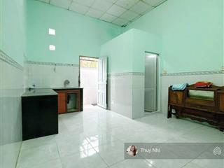 Bán nhà đẹp ngay chợ trảng bàng, 150m2 shr, đường nhựa oto, giá chỉ 860 triệu