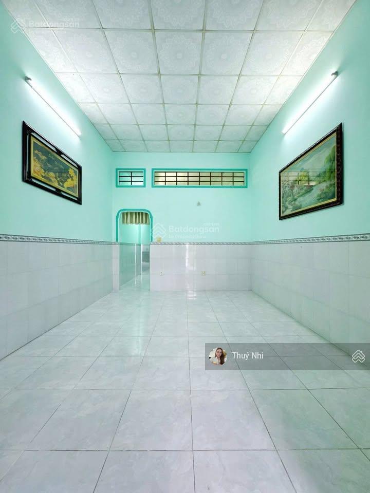 Bán nhà đẹp ngay chợ trảng bàng, 150m2 shr, đường nhựa oto, giá chỉ 860 triệu