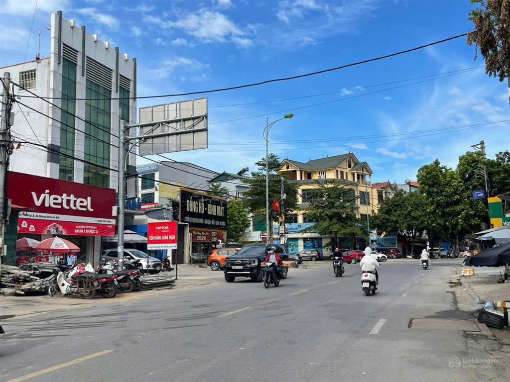Nhỉnh 5 tỷ lô góc kinh doanh ngay mặt phố tiền phong  mê linh, vị trí đắc địa