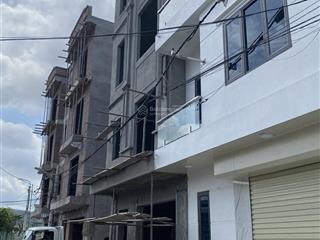 Nhà riêng 60m2 tại trần phú, cao xanh, hạ long giá cực chất 4,3 tỷ