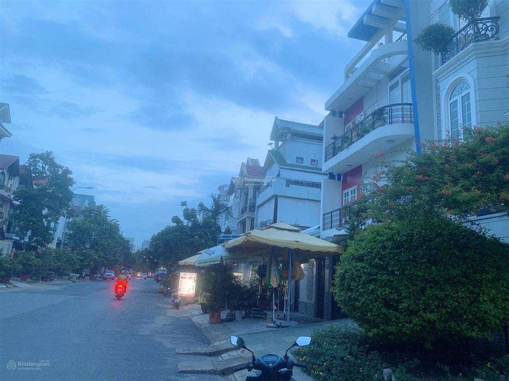 Siêu phẩm nhà 5 tầng sau gigamall, 101m2 (6x17,5m) đường 6m, chỉ nhỉnh 16 tỷ