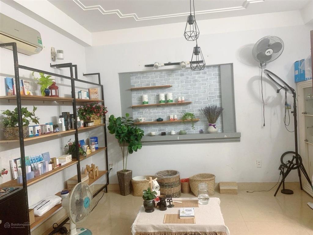 Siêu phẩm nhà 5 tầng sau gigamall, 101m2 (6x17,5m) đường 6m, chỉ nhỉnh 16 tỷ