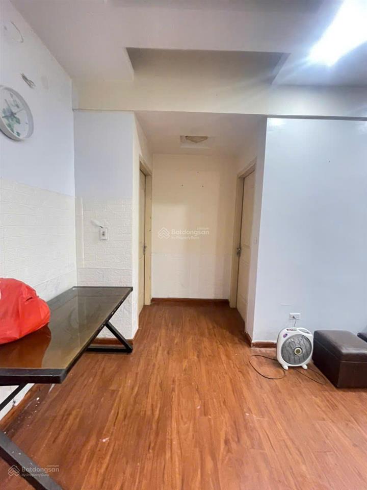Cần cho thuê chung cư tầng 8, p812, ct4c, 2 pn, 2 vs, 68 m2