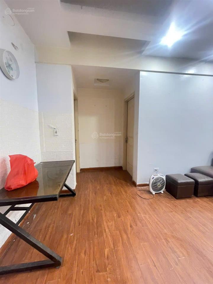 Cần cho thuê chung cư tầng 8, p812, ct4c, 2 pn, 2 vs, 68 m2