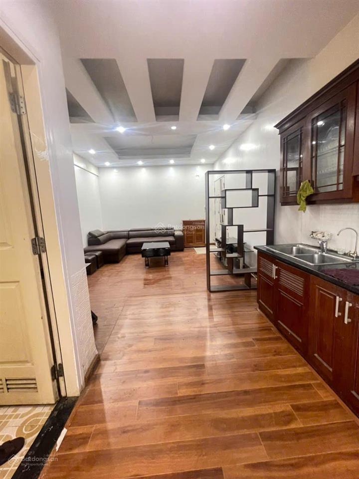 Cần cho thuê chung cư tầng 8, p812, ct4c, 2 pn, 2 vs, 68 m2