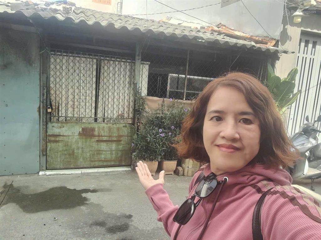 Sát mặt tiền phạm hùng ,cầu chánh hưng, khu đất đô thị hóa , chi 3 phút qua q5,q10,q6,q11