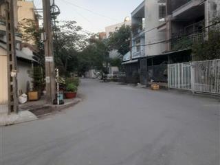 Sát bến xe q8 trước nhà 10m, đậu xe hơi trước thỏi mái , nhà chiều ngang khủng 10m, ,kdc hiện hữu