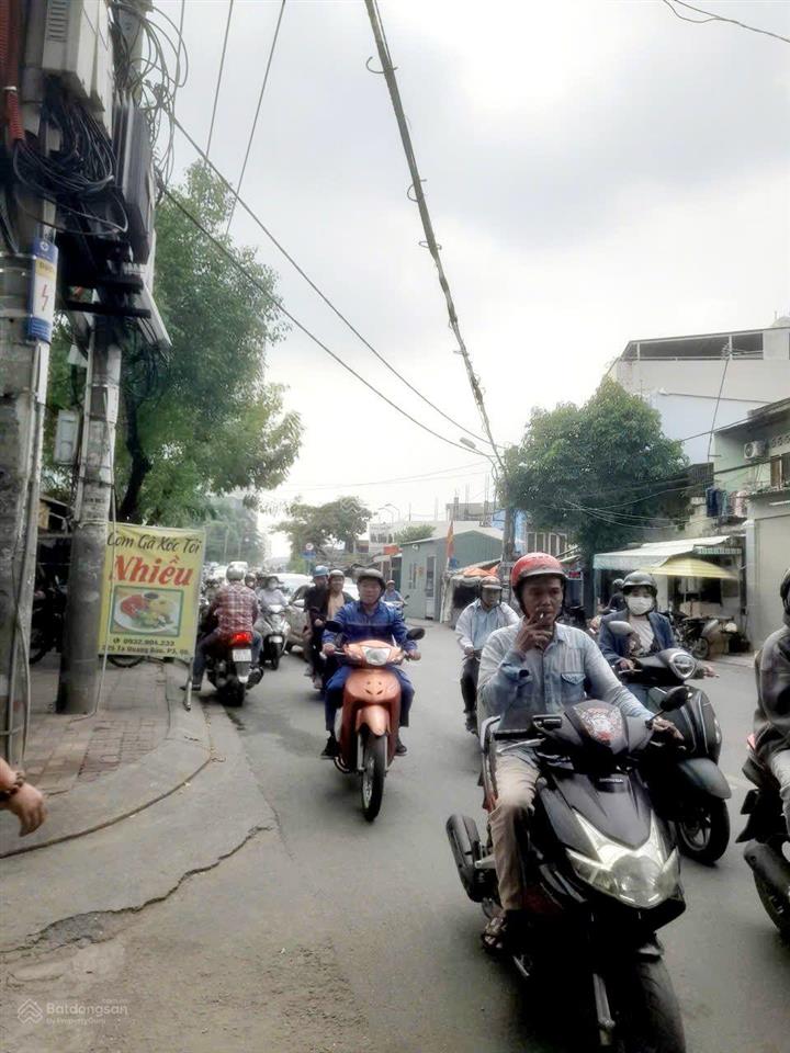 Ttq 8 vị trí vài căn nhà ra mặt tiền tạ quang bửu, hẻm xe hơi 5m, xe hoi ngủ trong nhà