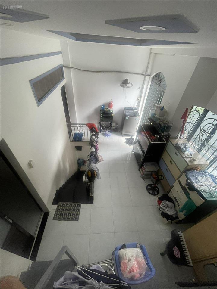 Bán nhà bình đông p15 q8. sổ hồng riêng diện tích 6x12. công nhận 71,2m2. 1 trệt 2 lầu. 3 tỷ 900