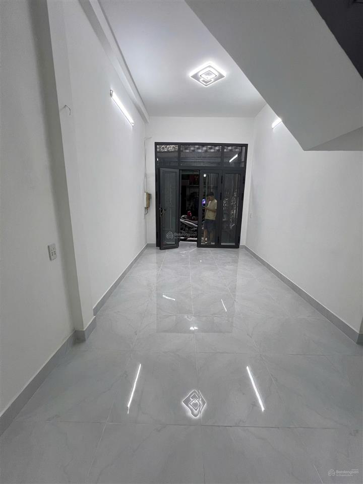 Nhà mễ cốc p15 q8, sổ hồng riêng, 3 tỷ tl, 3,2mx7,8m, 1 lầu, 2pn, 2wc