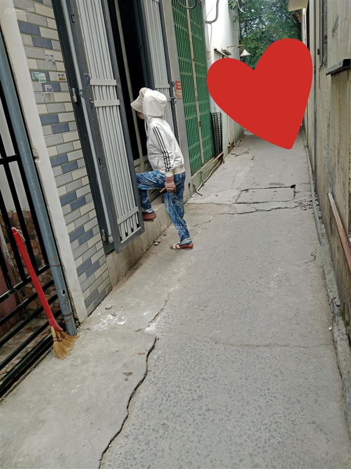 Bán nhà lưu hữu phước p15 q8. giá 1tỷ 300. diện tích 3x7. 1lầu 2pn. hẻm 3 gác