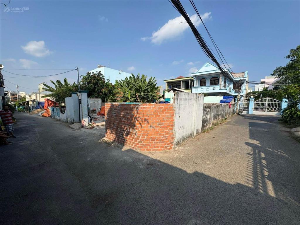 Bán lô góc 2 mặt tiền ngay chợ đêm man thiện, ngang 12 dài 14, tiện ở xây căn hộ dịch vụ.