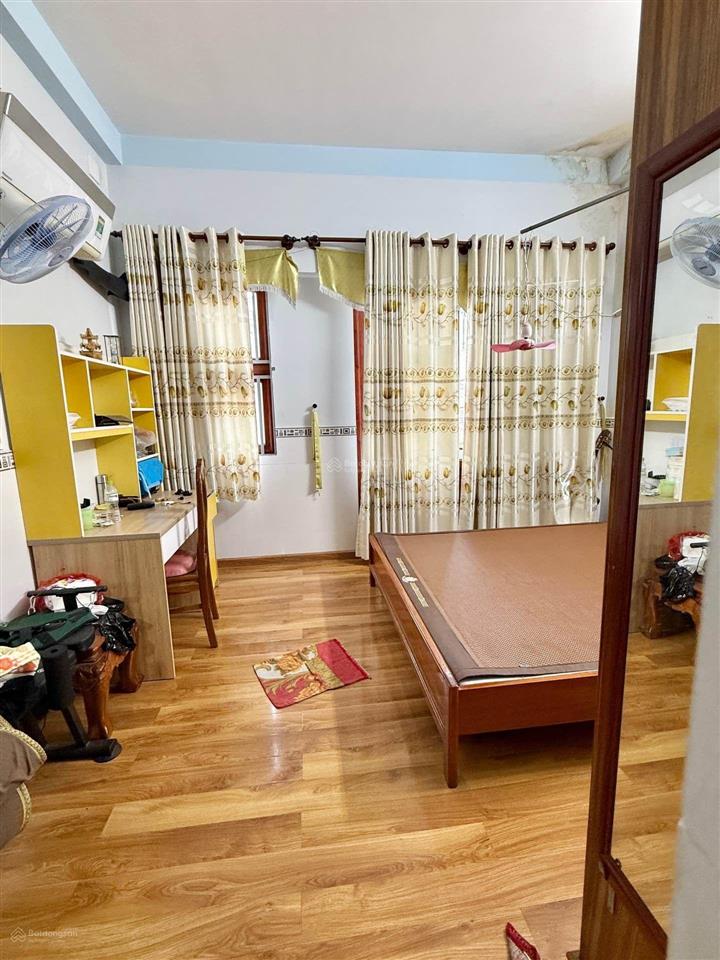 Nhà đẹp 3 tầng, 4pn, 4wc ngay suối tiên ga metro  quận 9 4.3x23 100m2 chỉ 8.2 tỷ  đường 10m