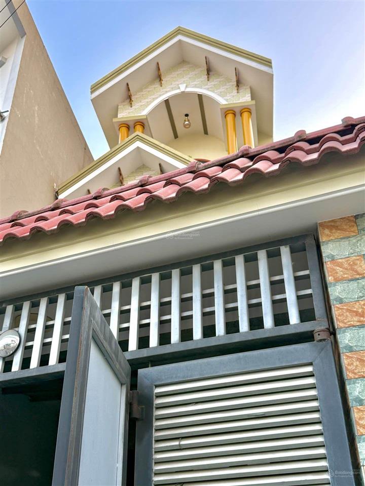 Nhà đẹp 3 tầng, 4pn, 4wc ngay suối tiên ga metro  quận 9 4.3x23 100m2 chỉ 8.2 tỷ  đường 10m