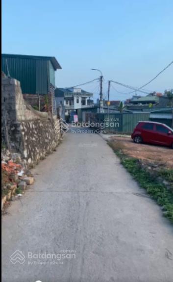 Bán đất 300m2 160m2 xd tại chợ hải sản đại yên( tuần châu) cách dự án hạ long xanh 1km