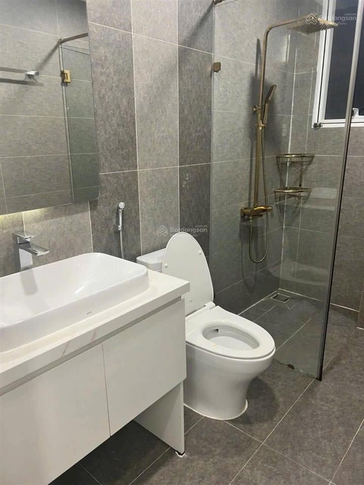 Chủ nhà cần bán chcc republic plaza chuẩn ks 5 sao. chỉ với 2.7 tỷ.  em 0379 944 *** call/zalo