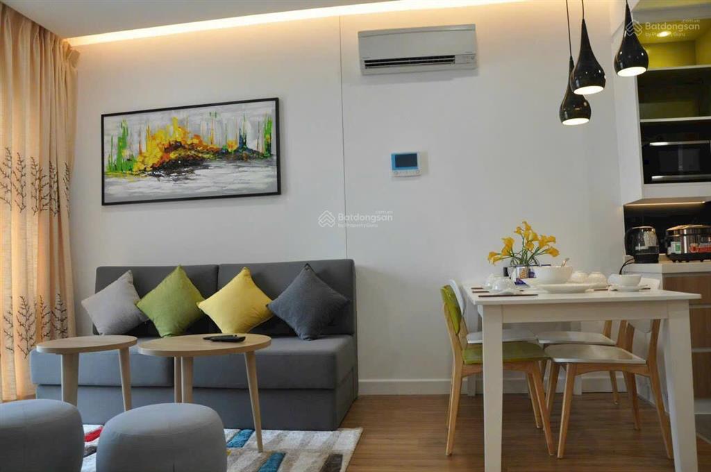 Chủ nhà cần bán chcc republic plaza chuẩn ks 5 sao. chỉ với 2.7 tỷ.  em 0379 944 *** call/zalo