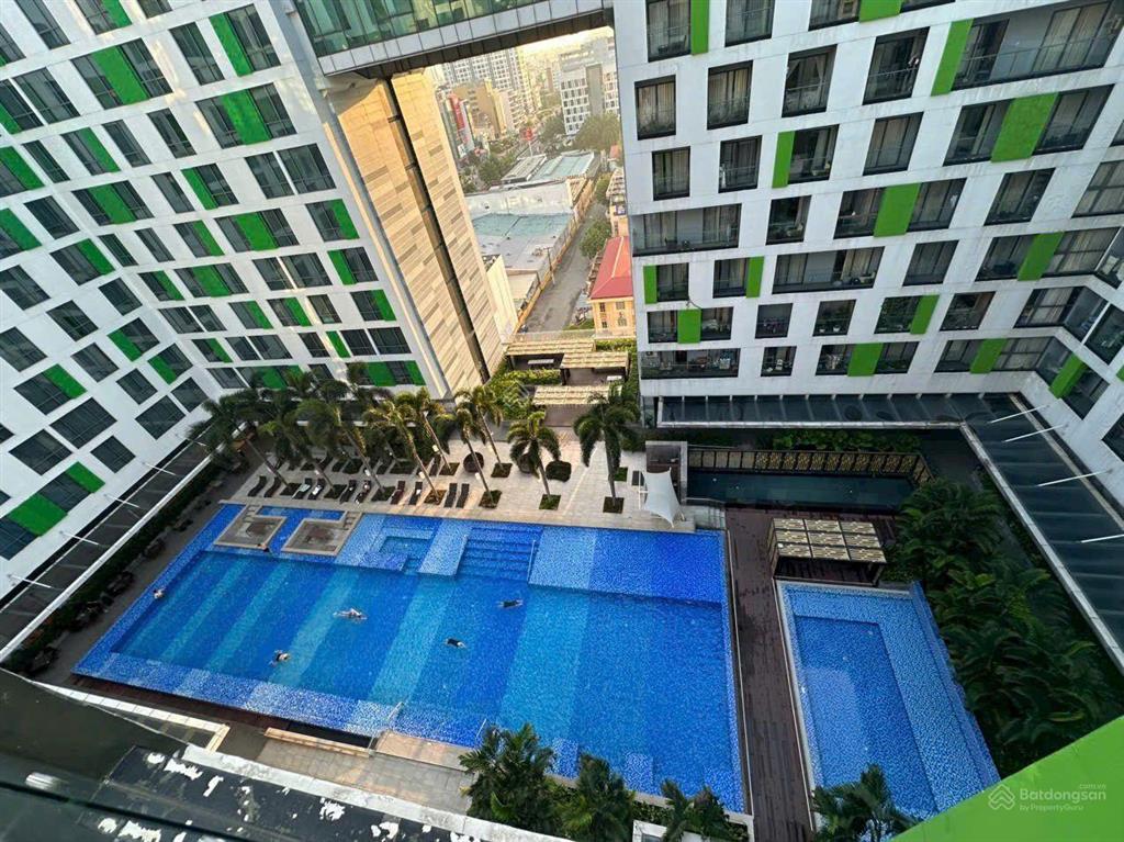 Chủ nhà cần bán chcc republic plaza chuẩn ks 5 sao. chỉ với 2.7 tỷ.  em 0379 944 *** call/zalo