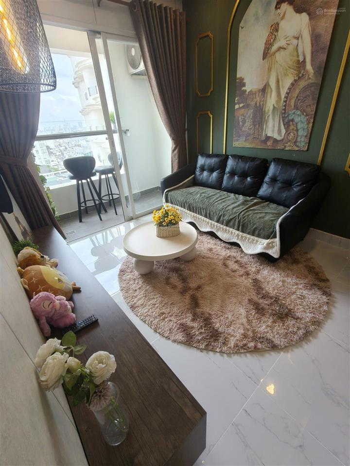 Chuyên bán chcc terra royal, 7,6 tỷ, 51,8 m2, tốt tại lý chính thắng, q3.  0379 944 ***
