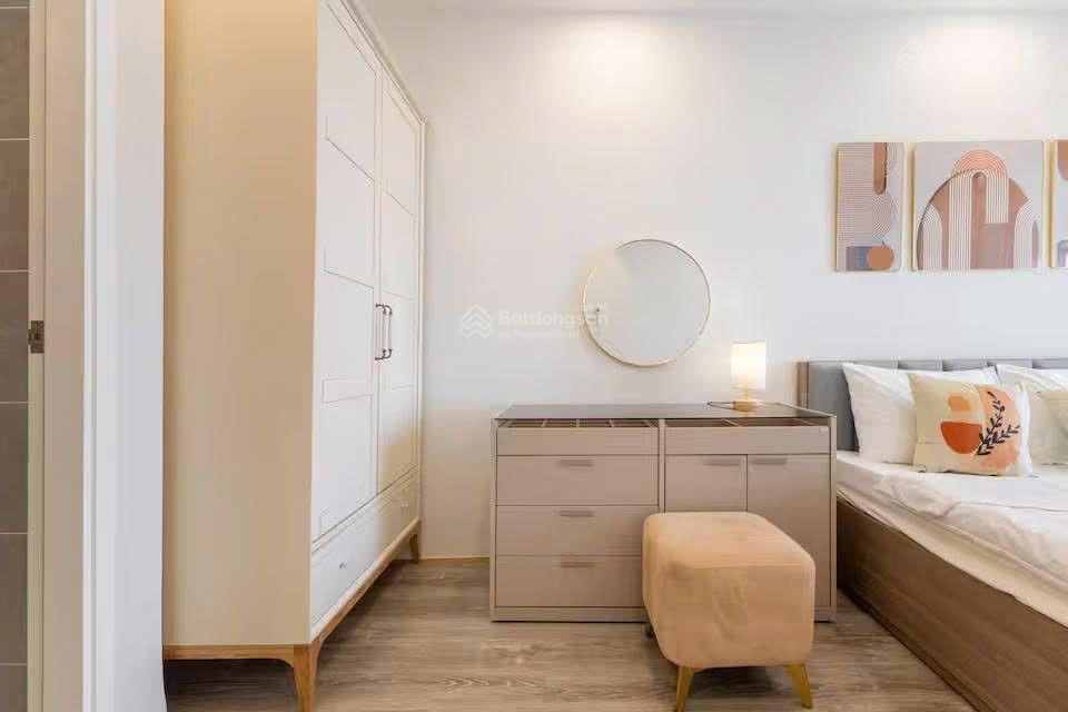 Bán chcc terra royal, 9,3 tỷ, 63,5m2, tốt tại lý chính thắng, quận 3.  0379 944 ***