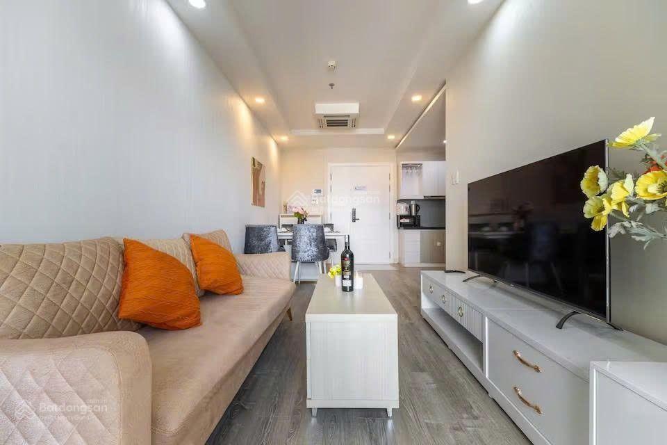 Bán chcc terra royal, 9,3 tỷ, 63,5m2, tốt tại lý chính thắng, quận 3.  0379 944 ***