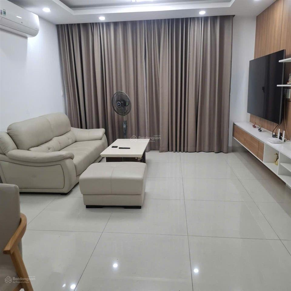 Cần bán nhanh chcc sky center officetel.  em 0379 944 *** sdt/zalo
