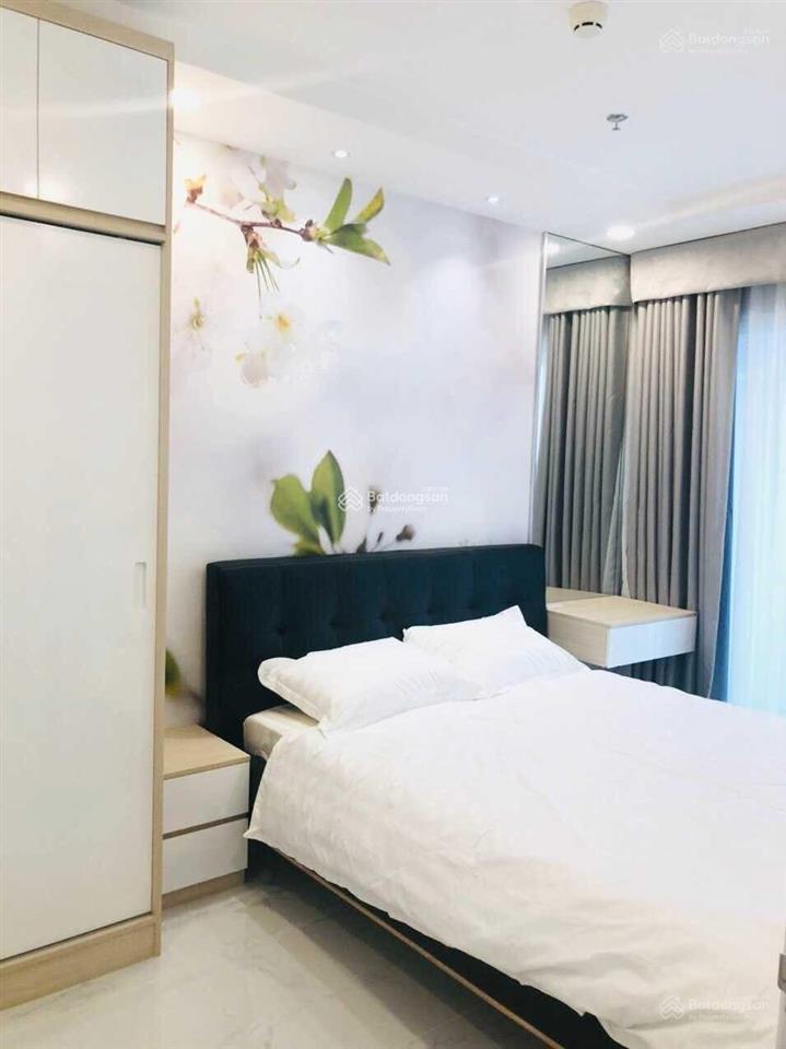 Cần bán nhanh chcc sky center officetel.  em 0379 944 *** sdt/zalo