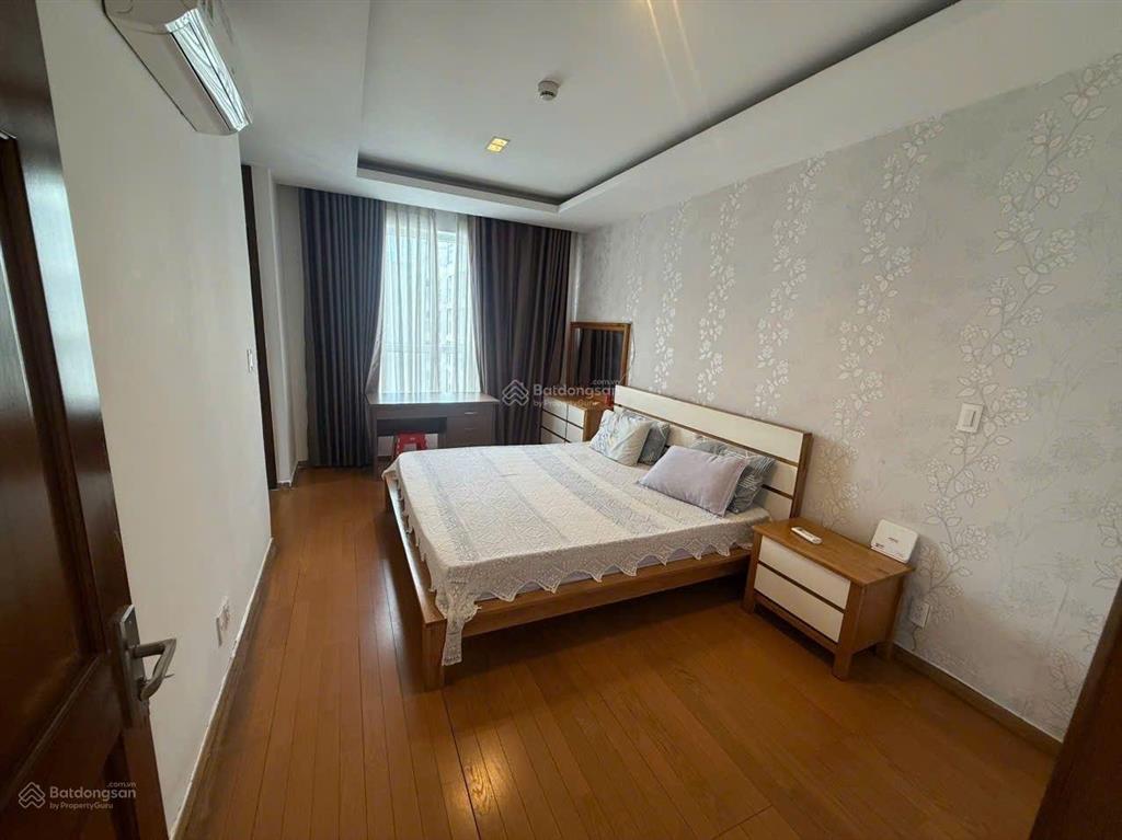 Cần cho thuê nhanh chcc sky center 3pn.  em 0379 944 *** sdt/zalo