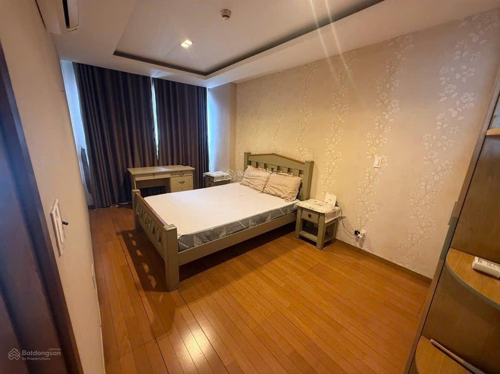 Cần cho thuê nhanh chcc sky center 3pn.  em 0379 944 *** sdt/zalo
