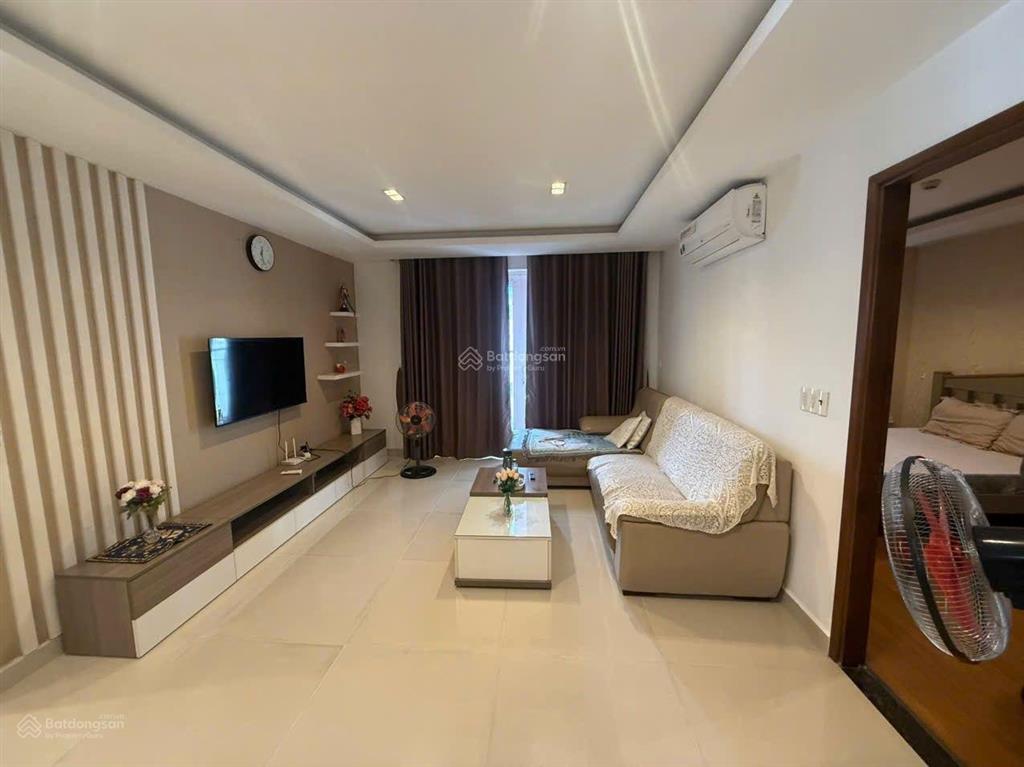 Cần cho thuê nhanh chcc sky center 3pn.  em 0379 944 *** sdt/zalo