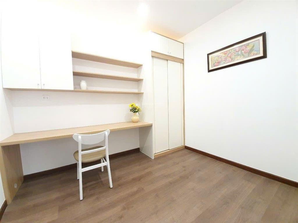 Chuyên bán chcc orchard parkview, và khu sân bay.  0379 944 *** sdt/zalo