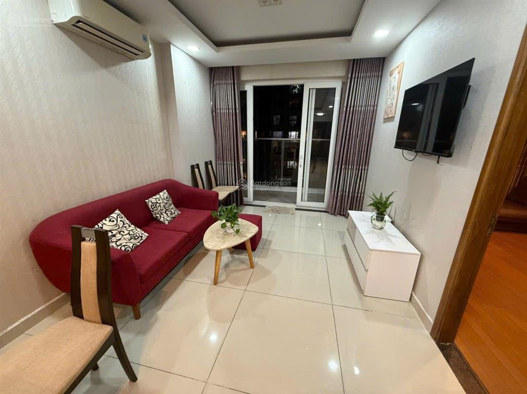 Cần cho thuê nhanh chcc sky center.  em 0379 944 *** sdt/zalo