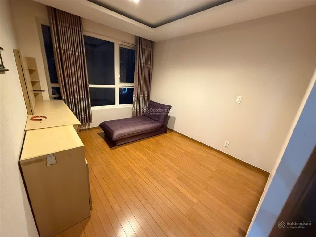 Cần cho thuê nhanh chcc sky center.  em 0379 944 *** sdt/zalo