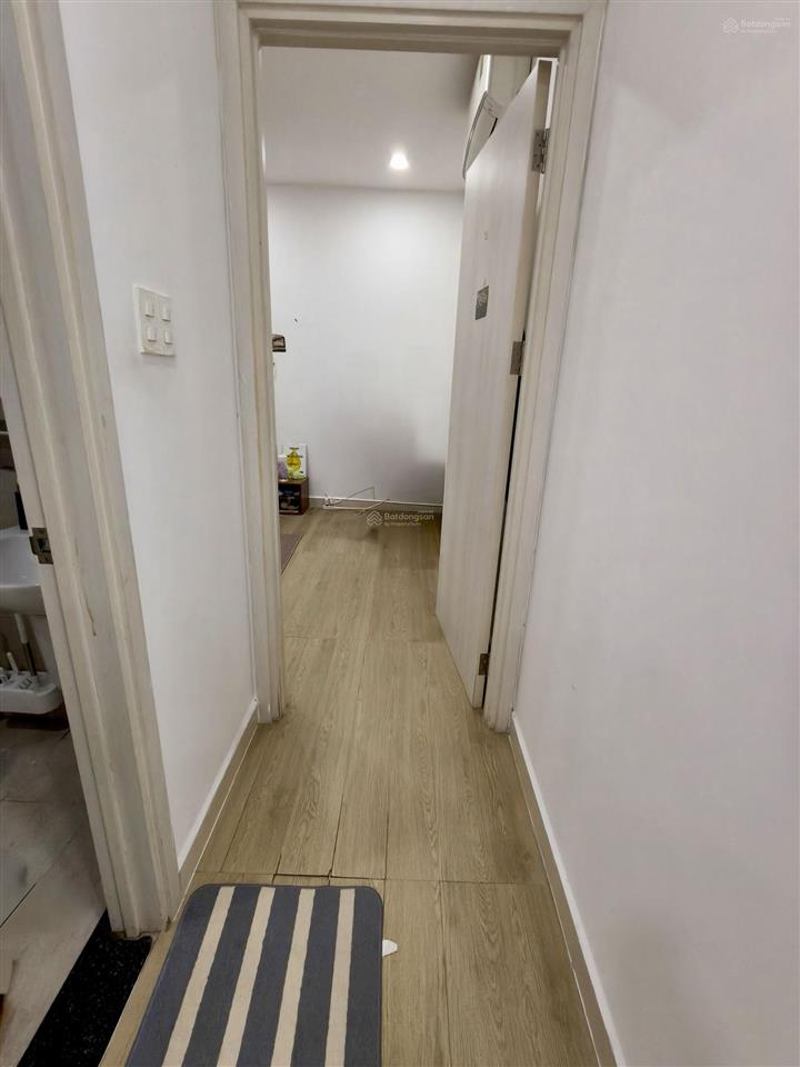 Cần cho thuê căn hộ chung cư cộng hoà garden. 75m2. giá 15 triệu.  em 0379 944 *** call/zalo