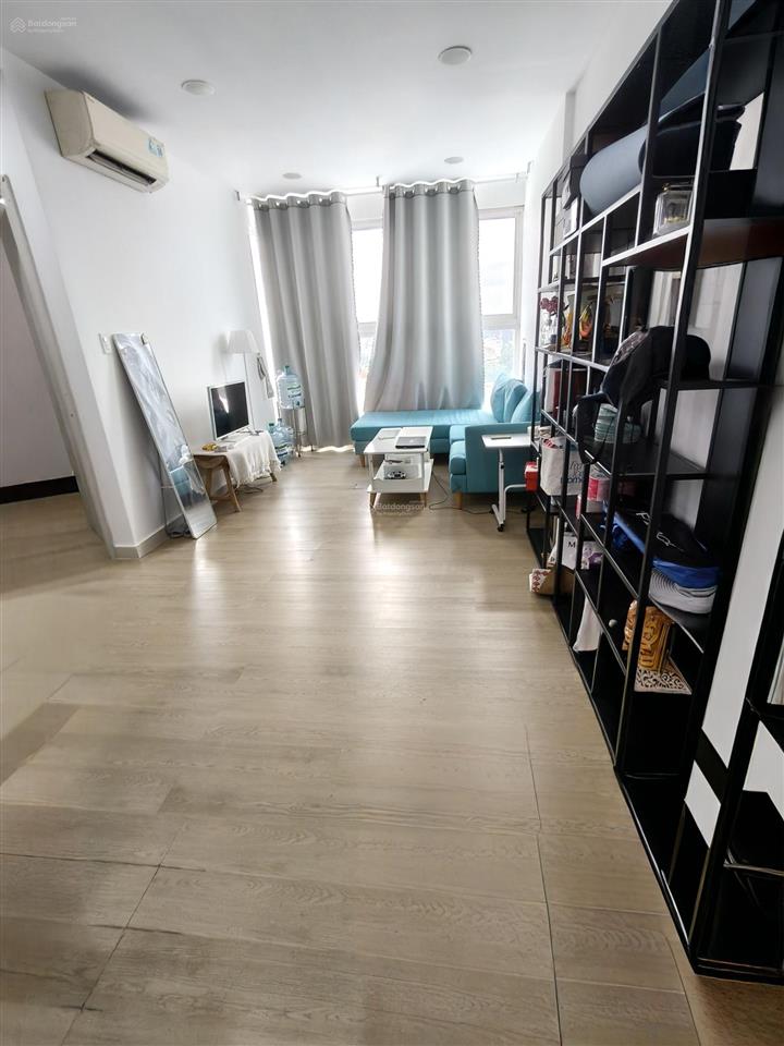 Cần cho thuê căn hộ chung cư cộng hoà garden. 75m2. giá 15 triệu.  em 0379 944 *** call/zalo