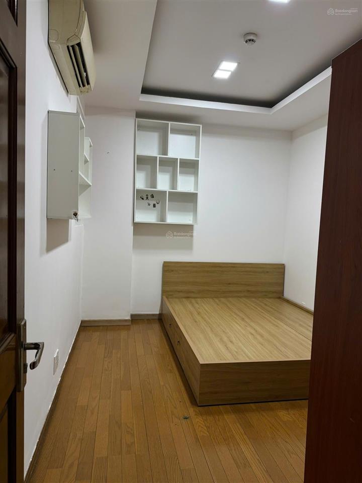 Cần cho thuê nhanh chcc sky center.  em 0379 944 *** sdt/zalo