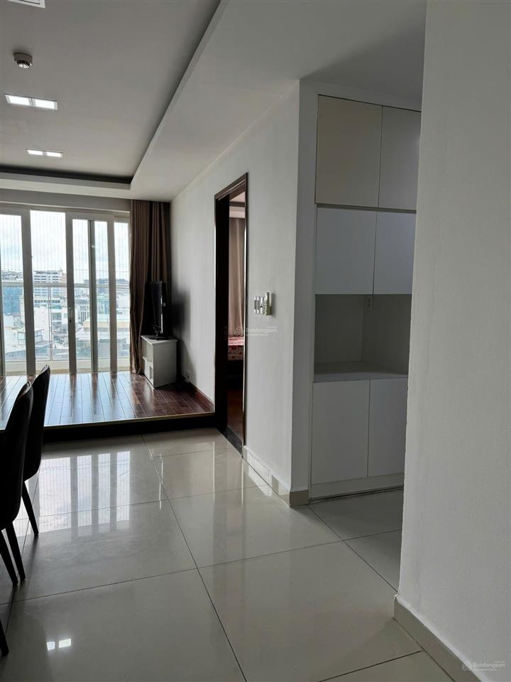 Cần cho thuê nhanh chcc sky center.  em 0379 944 *** sdt/zalo