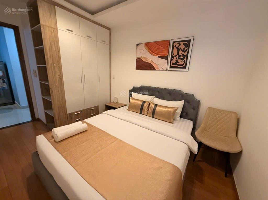 Cần cho thuê chcc sky center.  em 0379 944 *** sdt/zalo