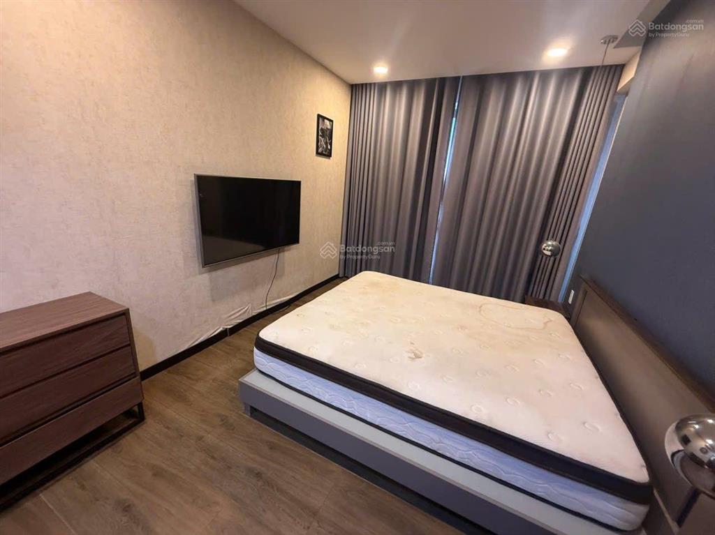 Chuyên cho thuê căn hộ chung cư kingston residence.  em 0379 944 *** call/zalo